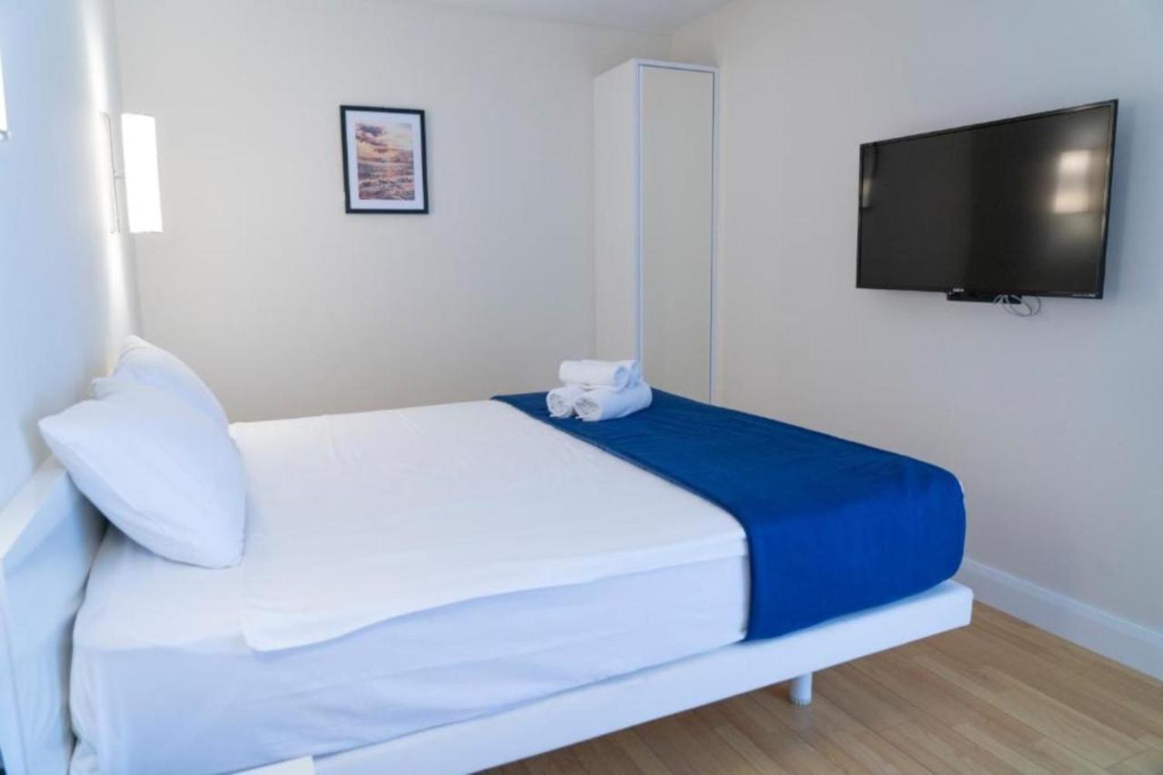 Batumi Beach Side & Sea View Aparthotel エクステリア 写真